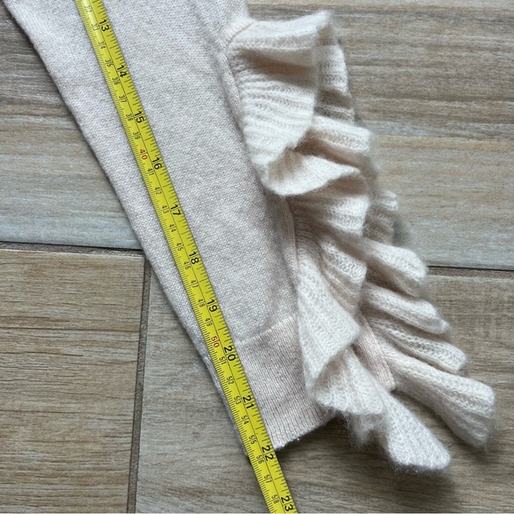 Saks Fifth Avenue 100% Cashmere Crewneck Sweater Size M Ruffle Designer Easter - Picture 7 of 12